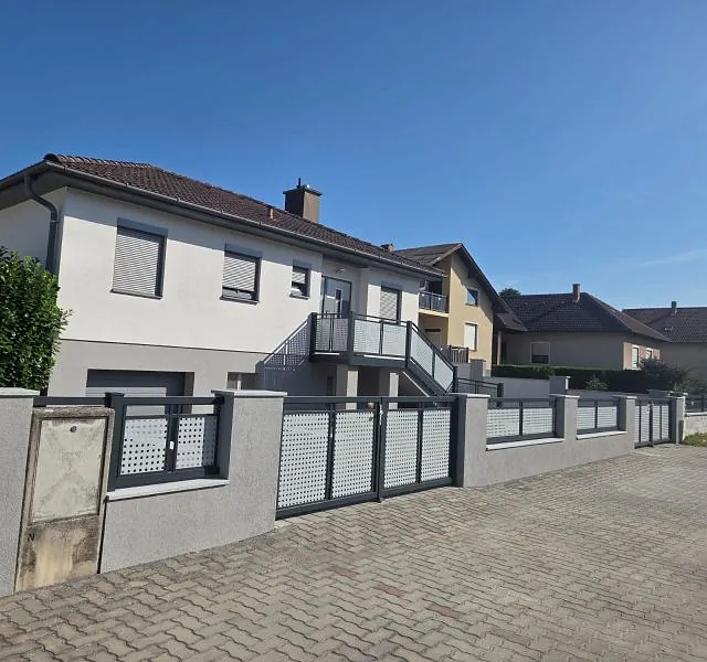 Referenzgalerie von Eichinger Bau mit Einfriedungen, Zäunen und Mauern.